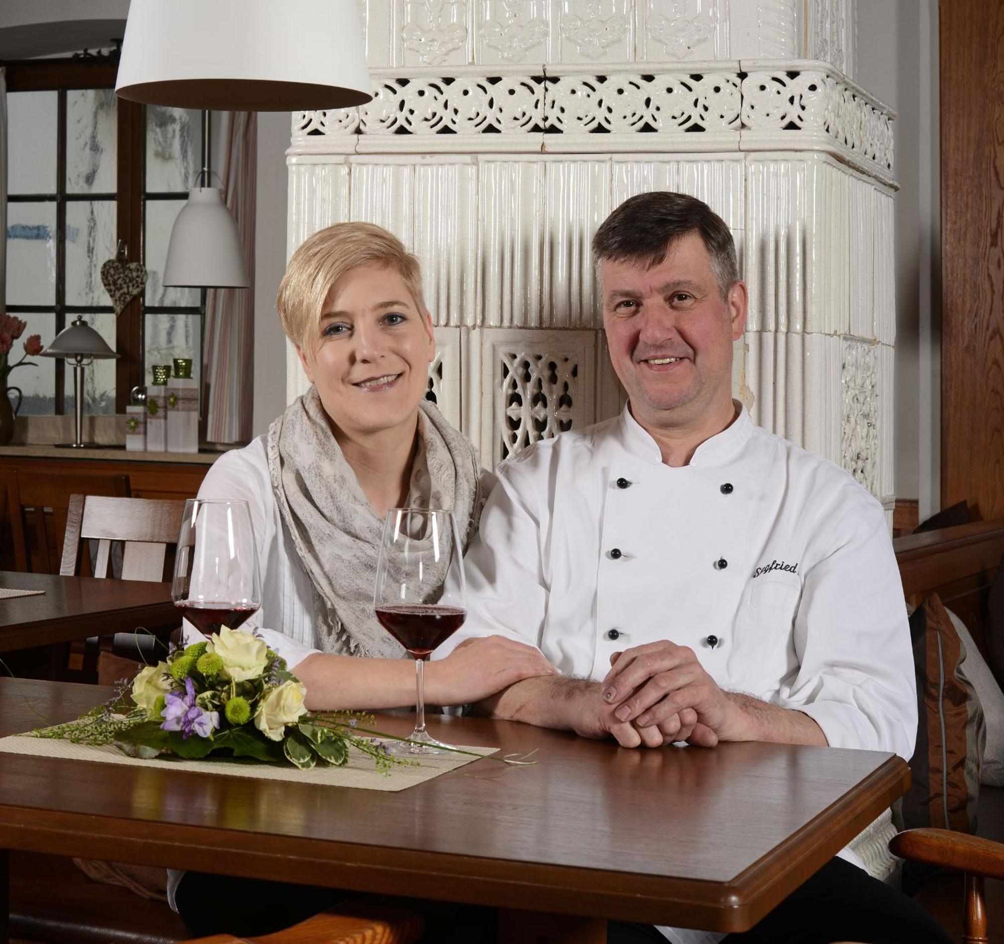 Hotel Restaurant Klosterhof Gutenzell-Hürbel エクステリア 写真