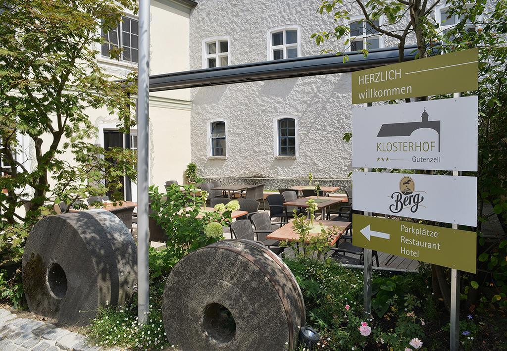 Hotel Restaurant Klosterhof Gutenzell-Hürbel エクステリア 写真