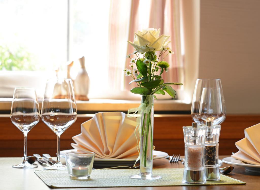 Hotel Restaurant Klosterhof Gutenzell-Hürbel エクステリア 写真