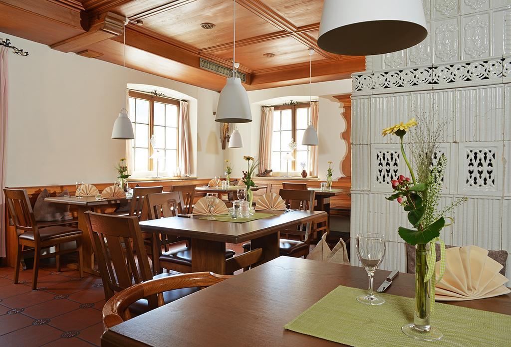 Hotel Restaurant Klosterhof Gutenzell-Hürbel エクステリア 写真